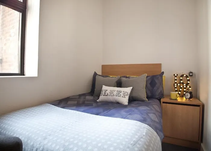 Apartment For Students Only - Algernon Firth In Leeds (West Yorkshire)