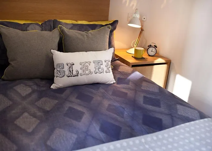 For Students Only - Algernon Firth In * Leeds (West Yorkshire)