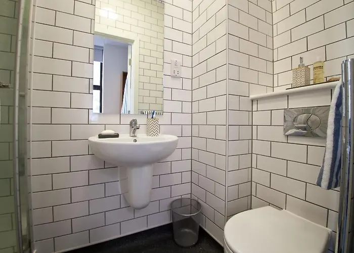 For Students Only - Algernon Firth In * Leeds (West Yorkshire)